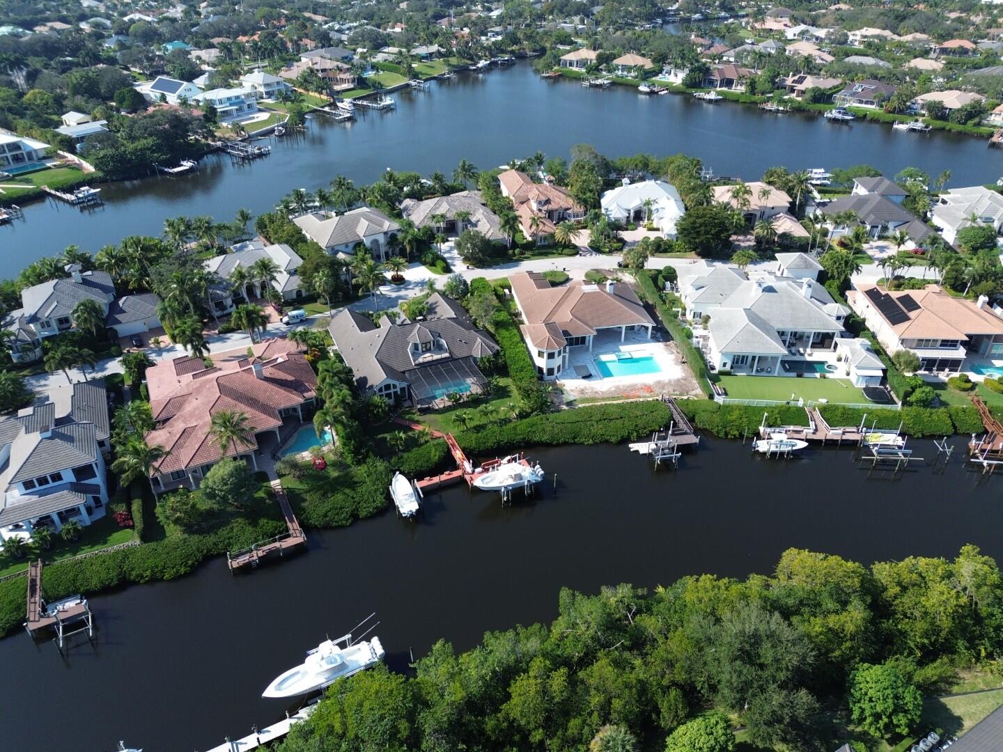 18989 SE Windward Is Jupiter, FL 33458