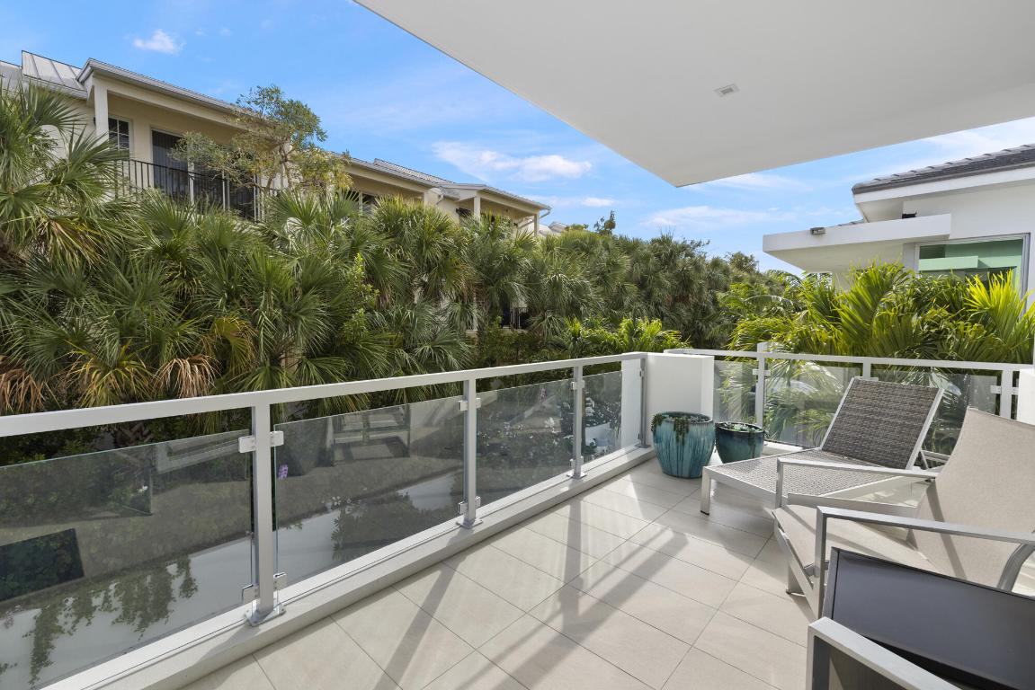 402 Ocean One Juno Beach, FL 33408