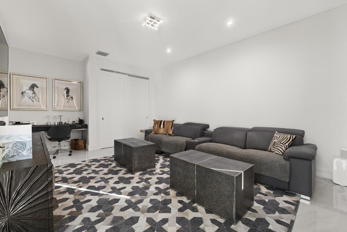 402 Ocean One Juno Beach, FL 33408