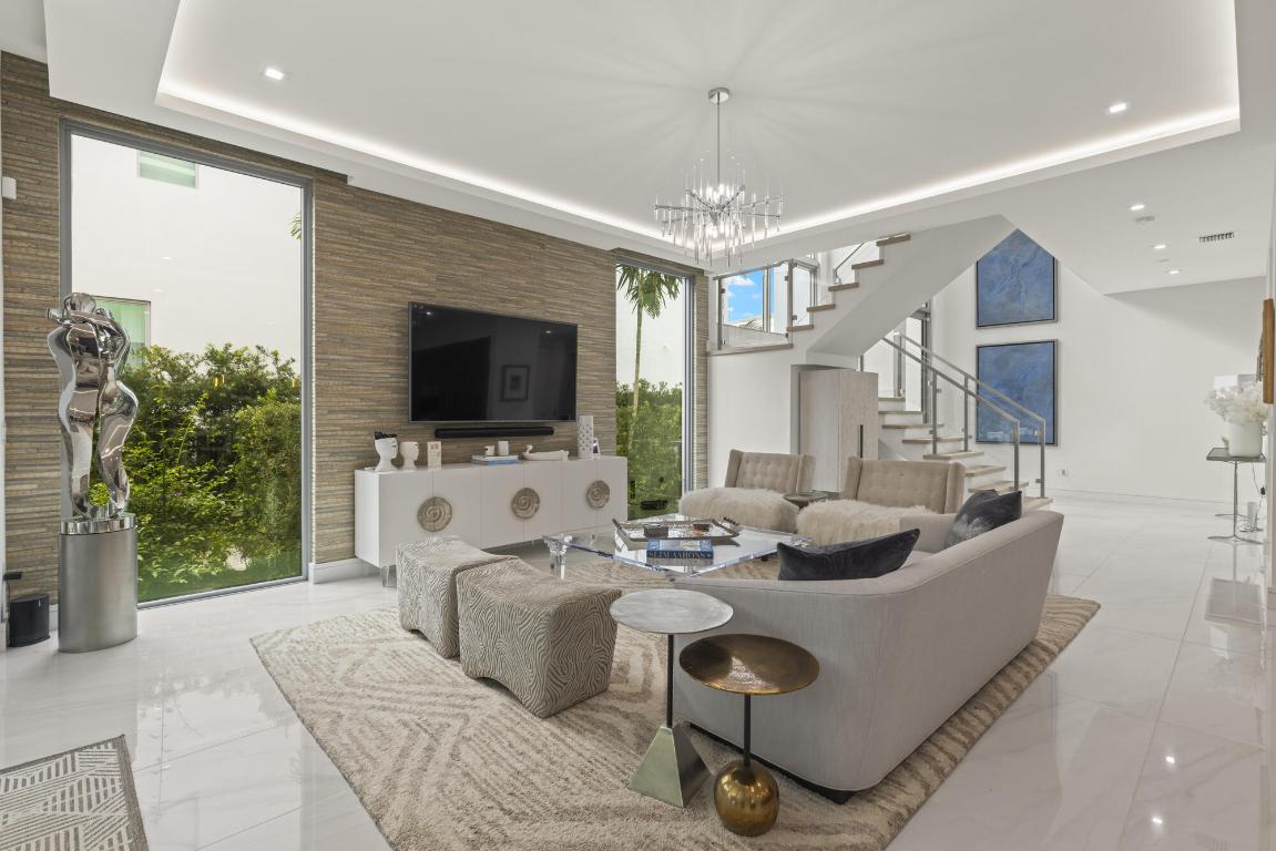 402 Ocean One Juno Beach, FL 33408