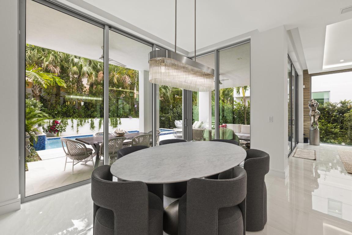 402 Ocean One Juno Beach, FL 33408