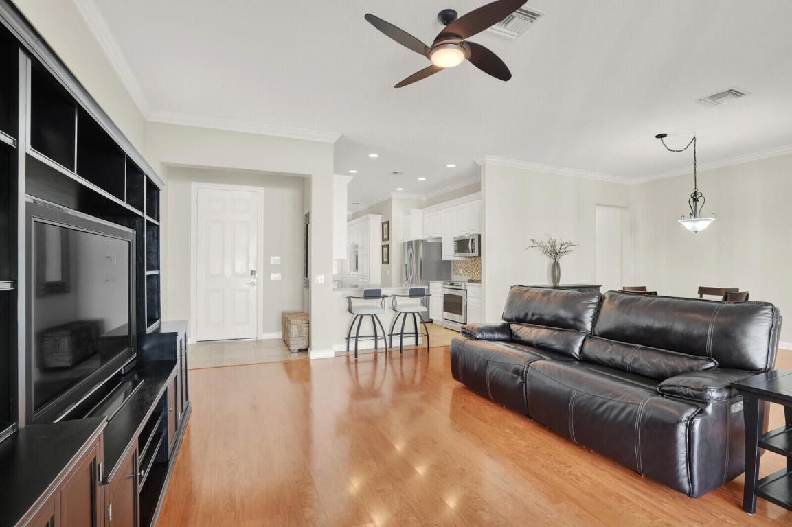 2688 E Community Jupiter, FL 33458