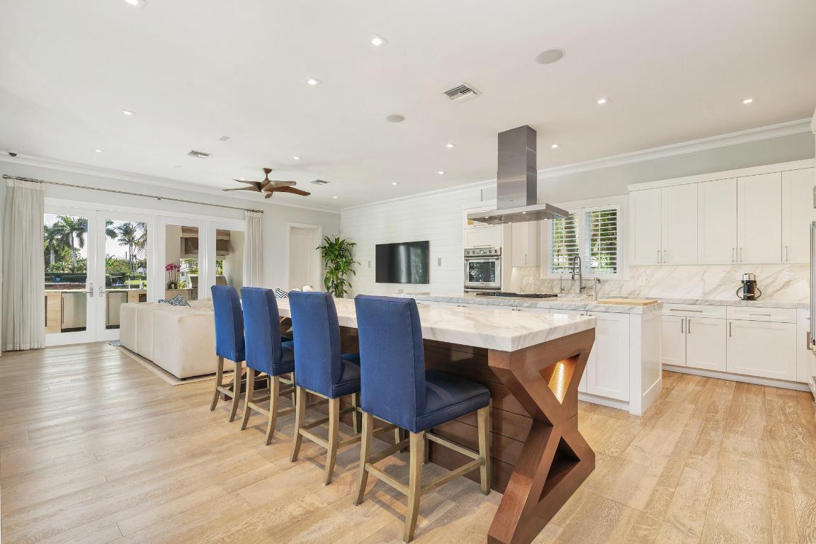 222 Arlington West Palm Beach, FL 33405