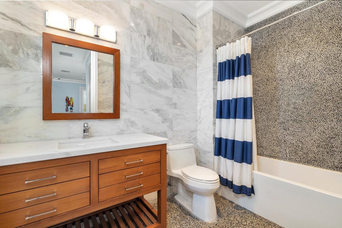 222 Arlington West Palm Beach, FL 33405