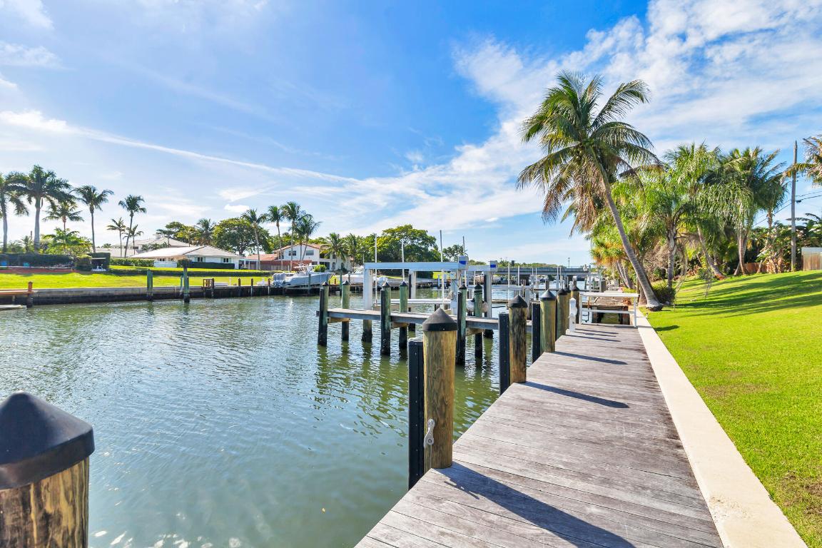 222 Arlington West Palm Beach, FL 33405