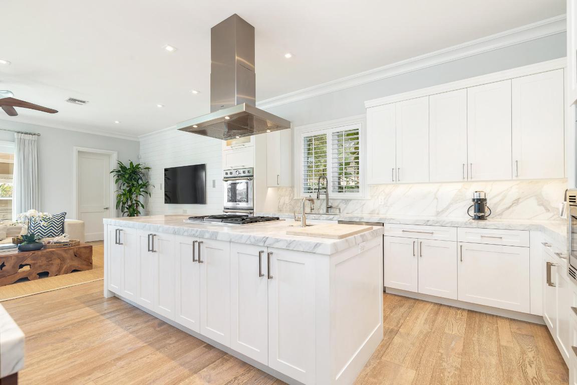 222 Arlington West Palm Beach, FL 33405