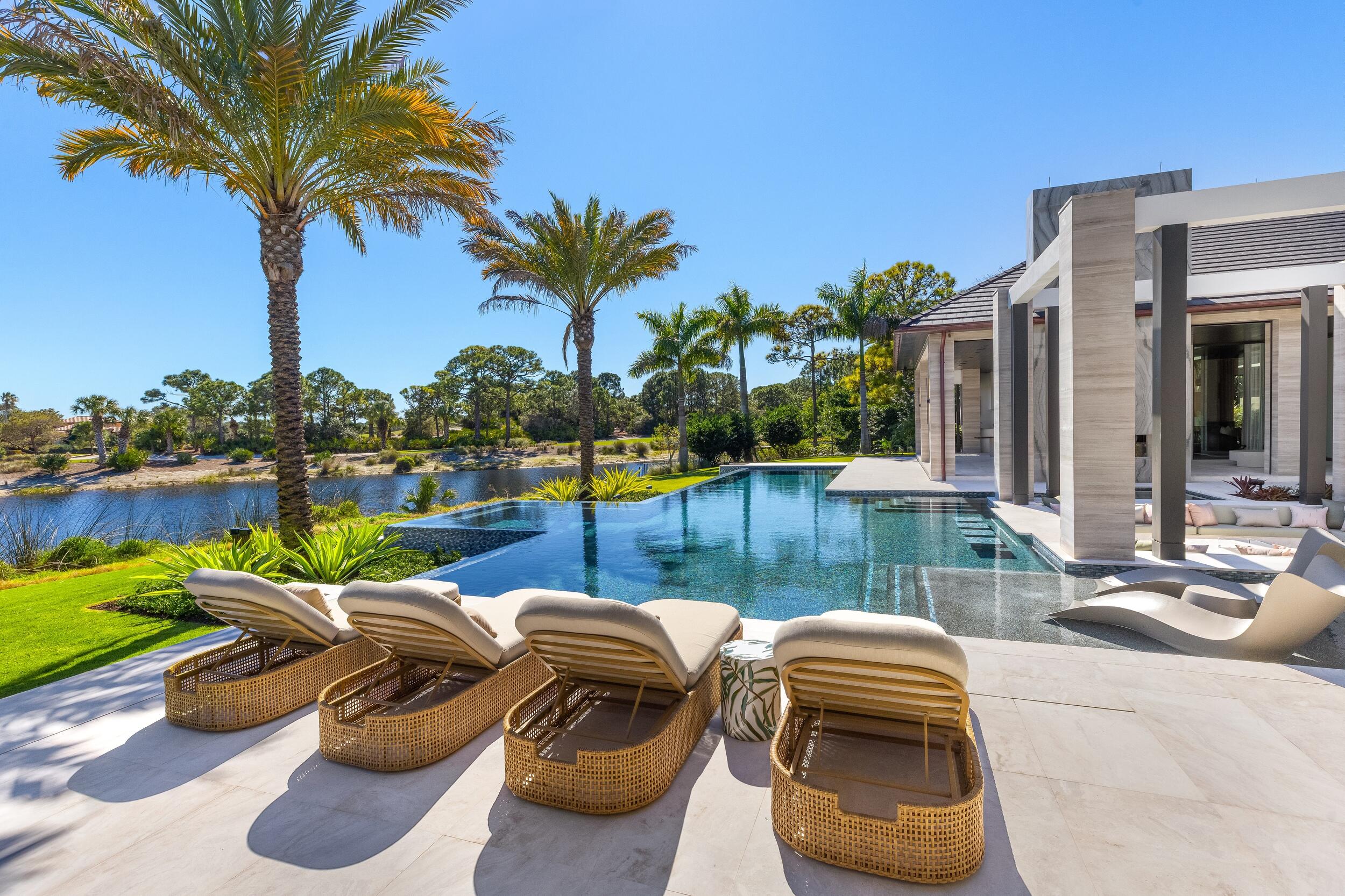 228 Bears Clb Jupiter, FL 33477