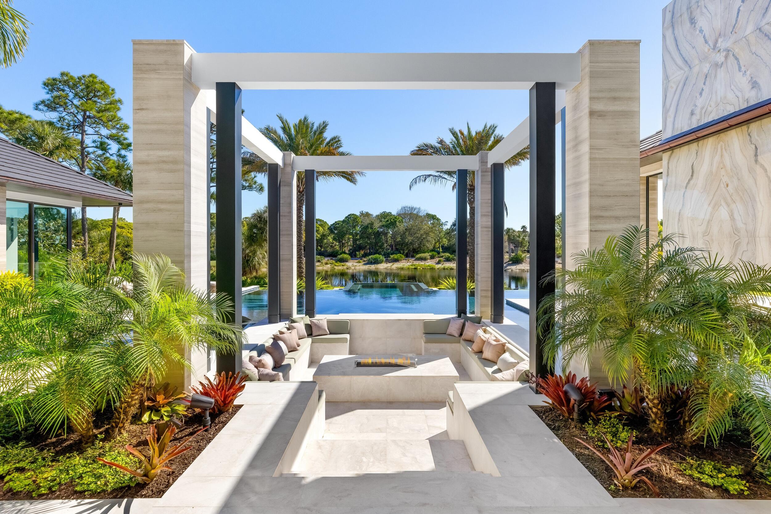 228 Bears Clb Jupiter, FL 33477