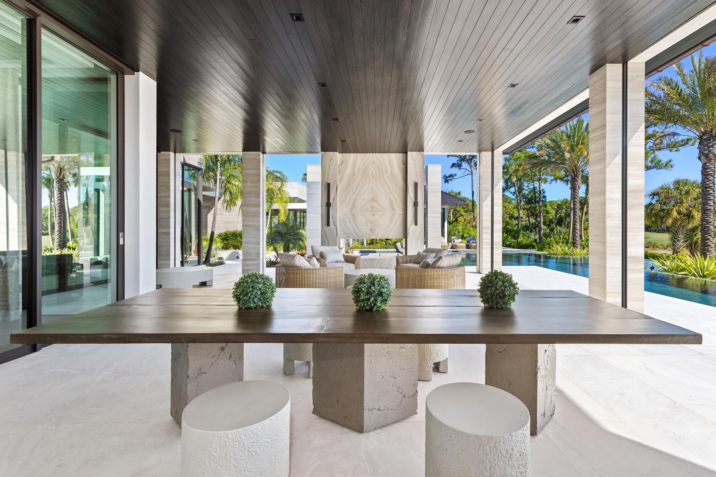 228 Bears Clb Jupiter, FL 33477