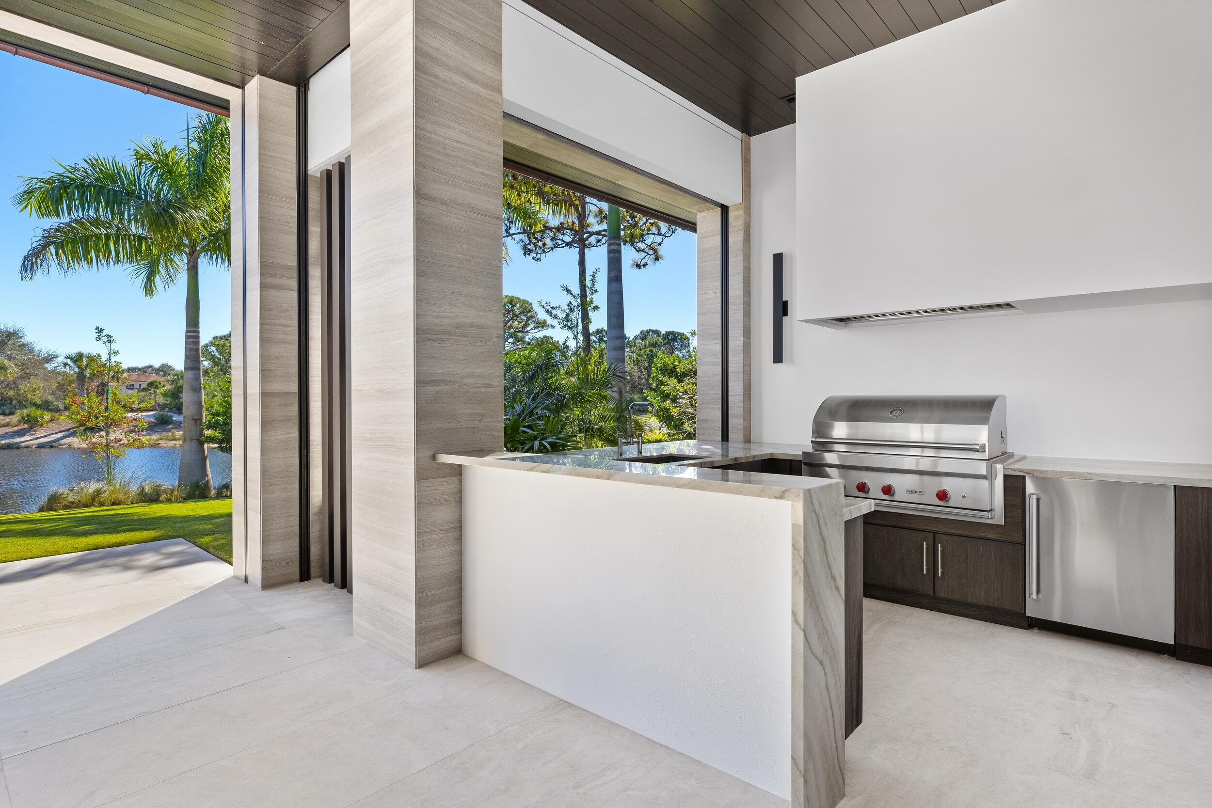 228 Bears Clb Jupiter, FL 33477