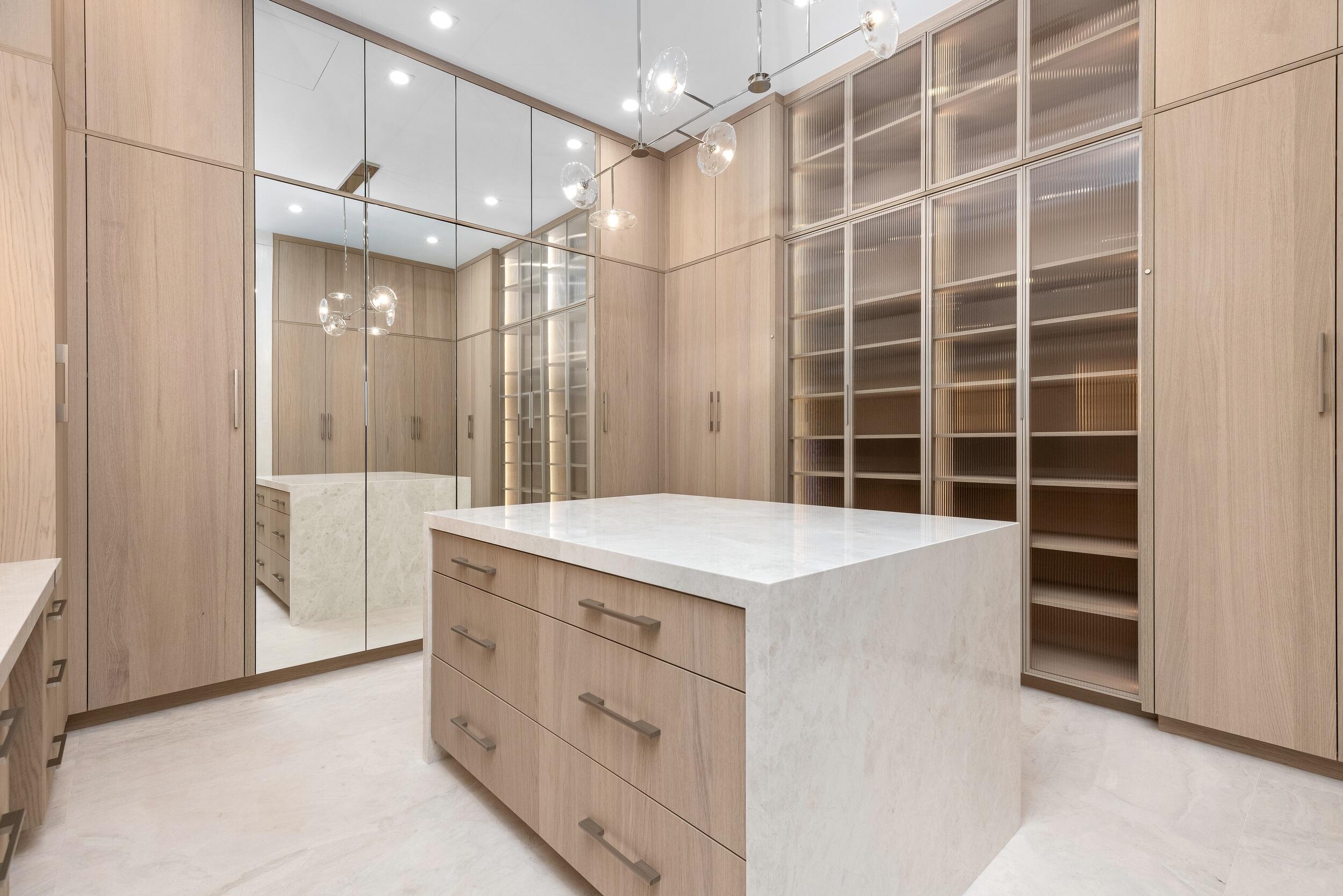 228 Bears Clb Jupiter, FL 33477