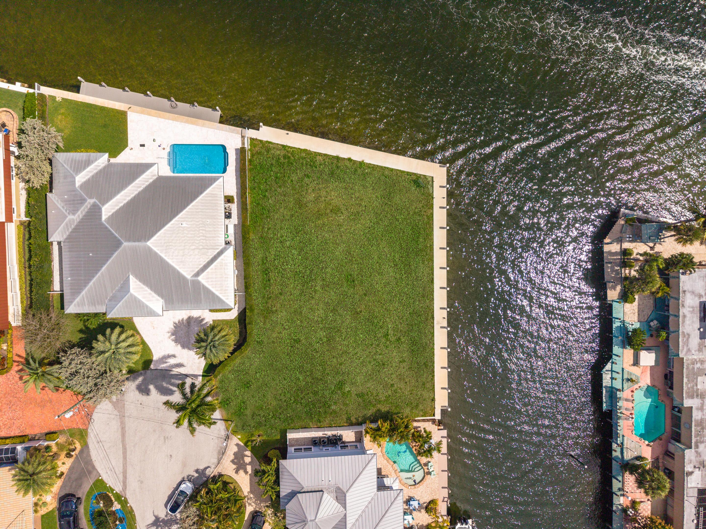 2748 NE 10th Pompano Beach, FL 33062