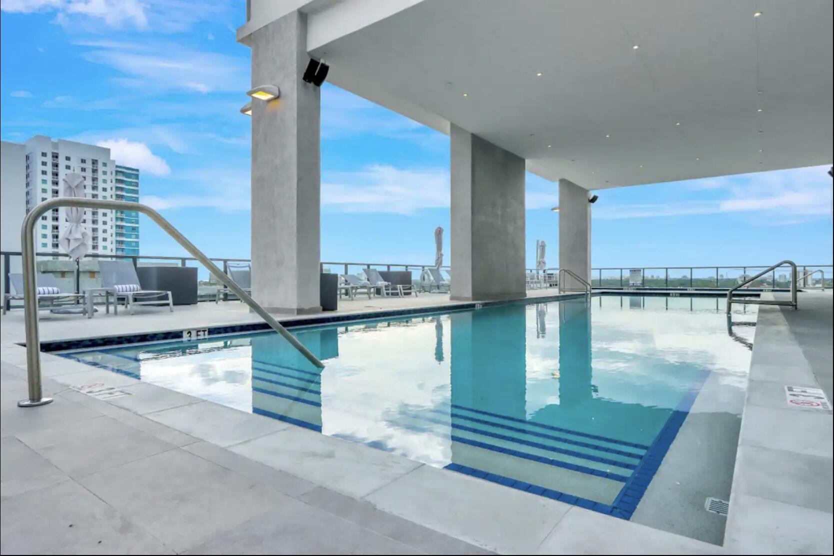 229 SW 9th #201 Miami, FL 33130