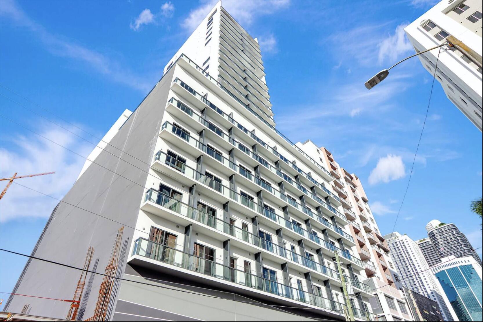 229 SW 9th #201 Miami, FL 33130