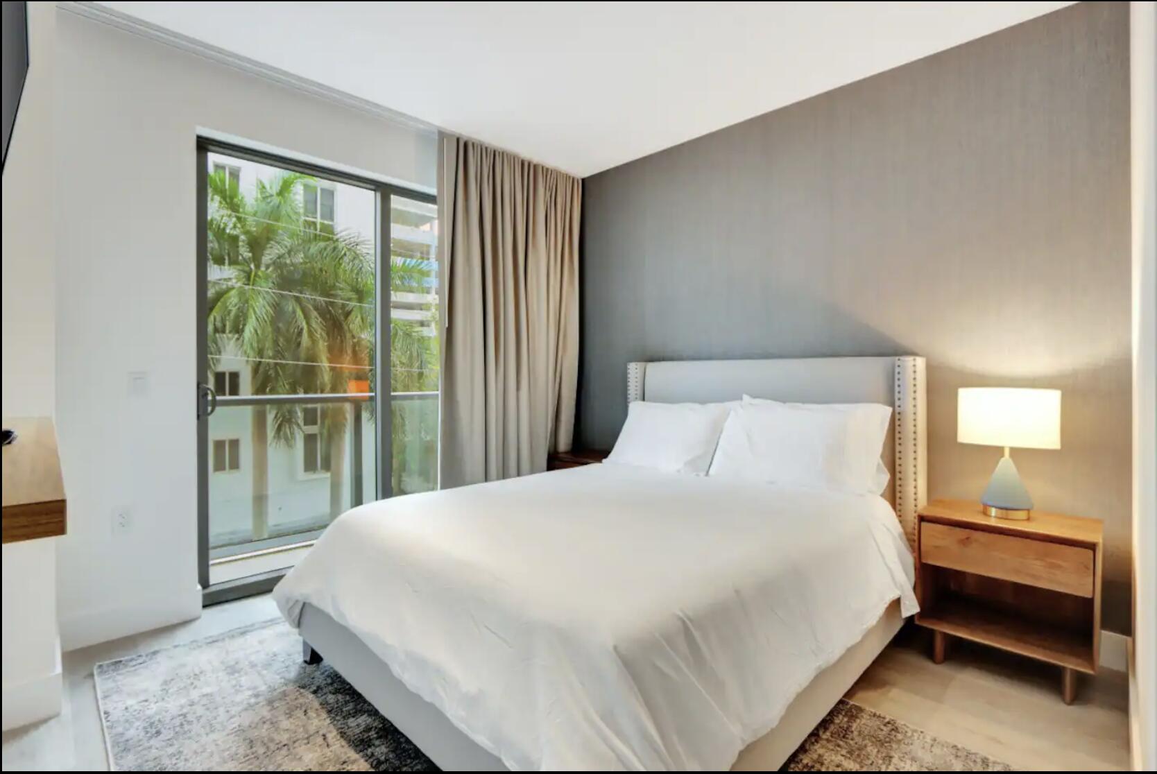 229 SW 9th #201 Miami, FL 33130