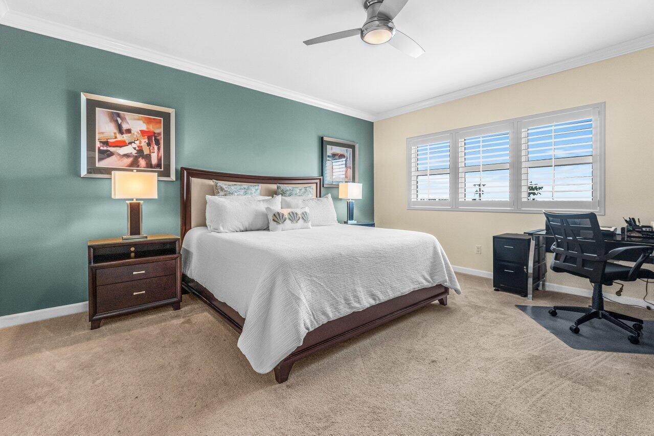 2650 Lake Shr #302 Riviera Beach, FL 33404