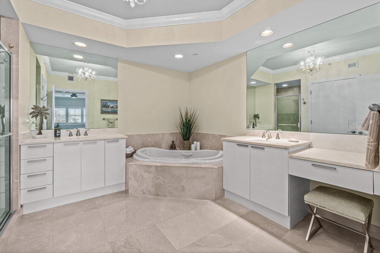 2650 Lake Shr #302 Riviera Beach, FL 33404