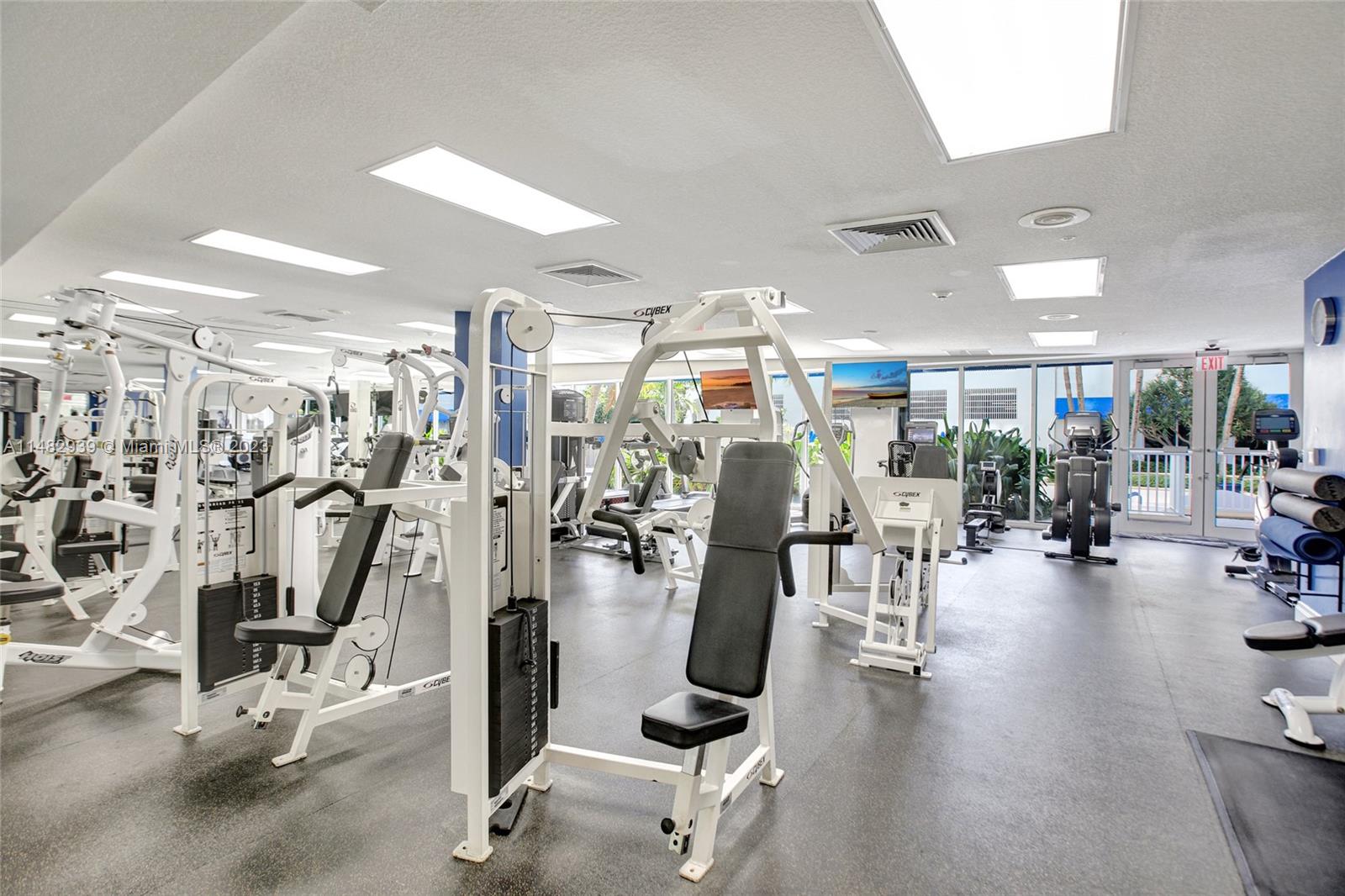 6051 N Ocean Dr #PH5 Hollywood, FL 33019