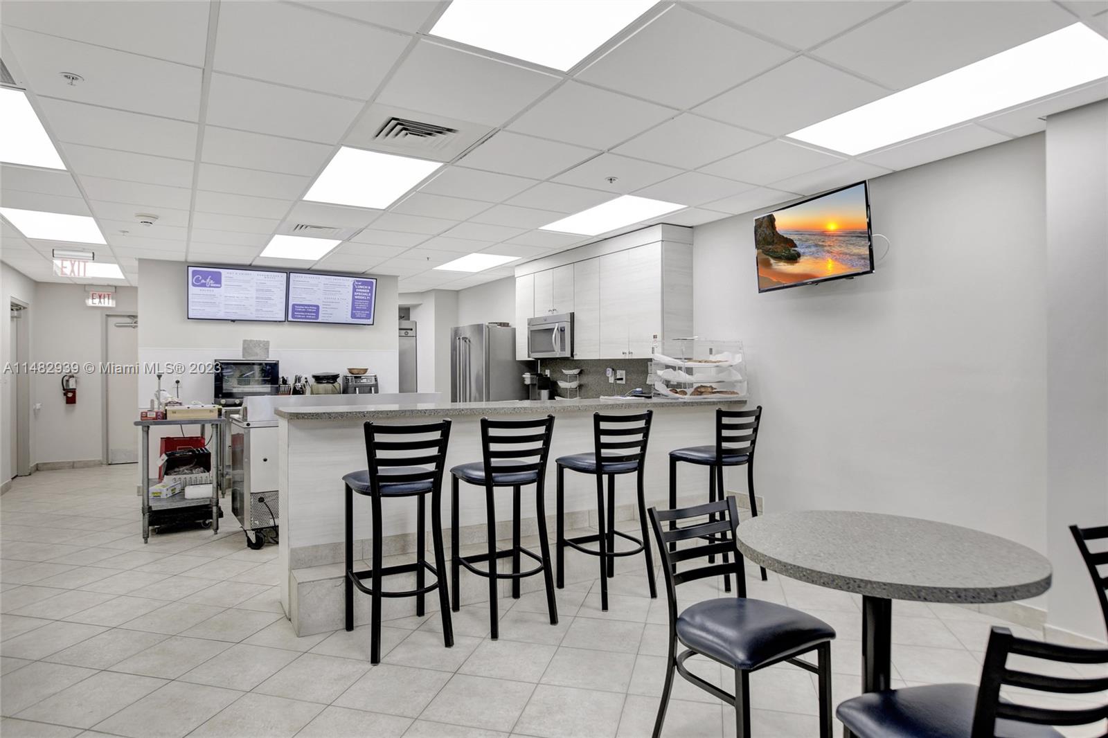 6051 N Ocean Dr #PH5 Hollywood, FL 33019