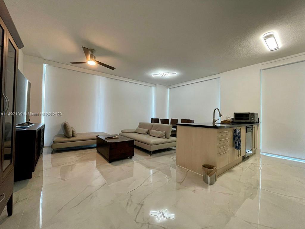 79 SW 12th St #2412-S Miami, FL 33130