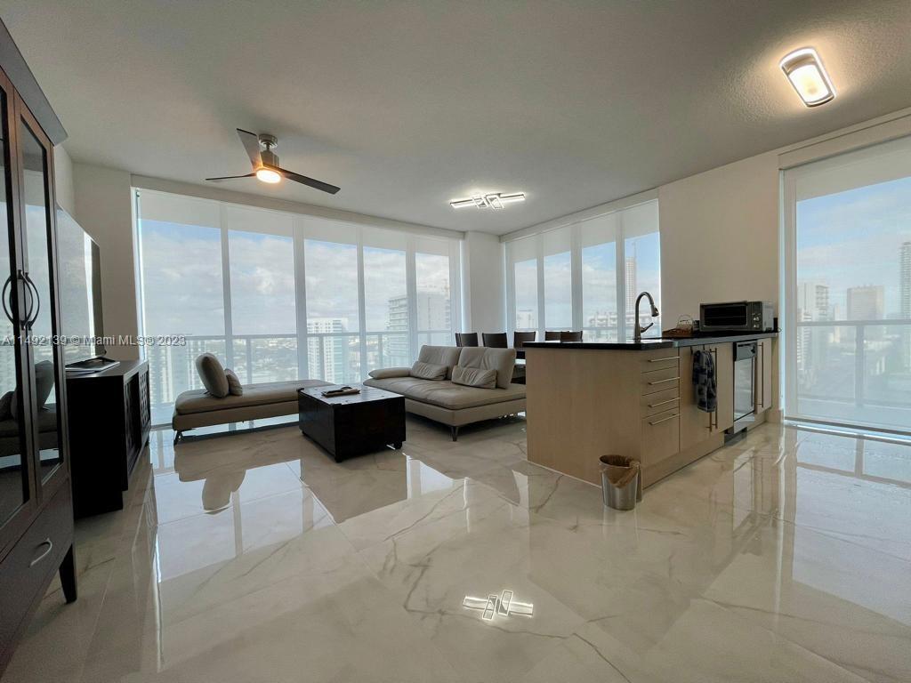 79 SW 12th St #2412-S Miami, FL 33130