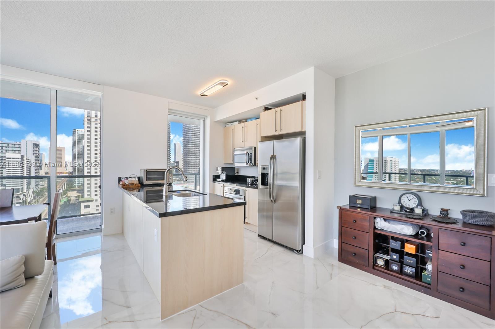 79 SW 12th St #2412-S Miami, FL 33130