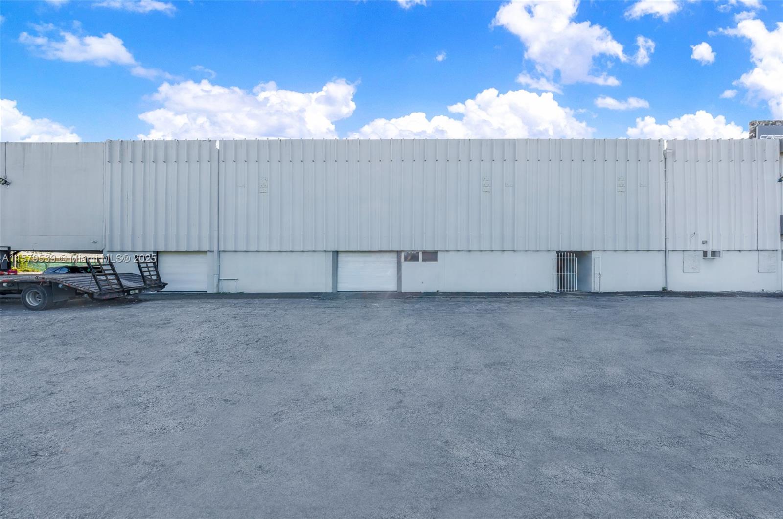 3480 NW 41st St Miami, FL 33142