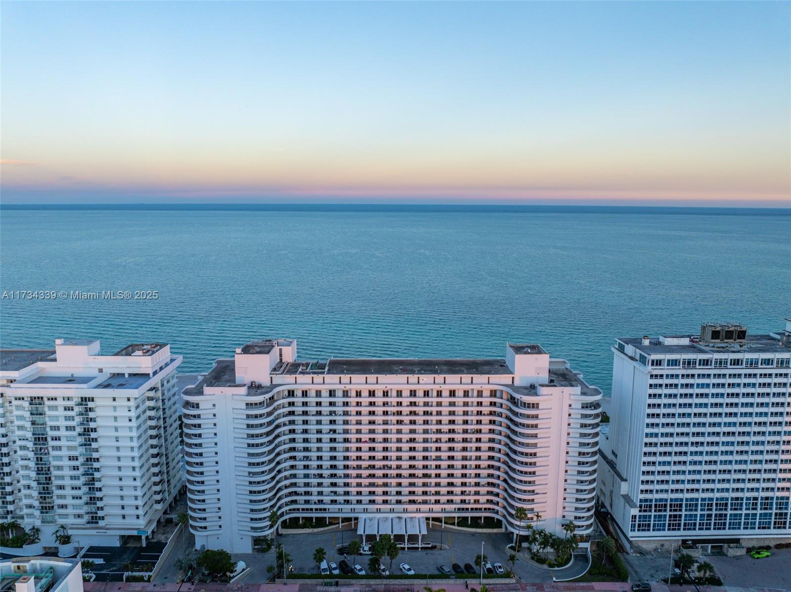 5555 Collins Ave #15Z