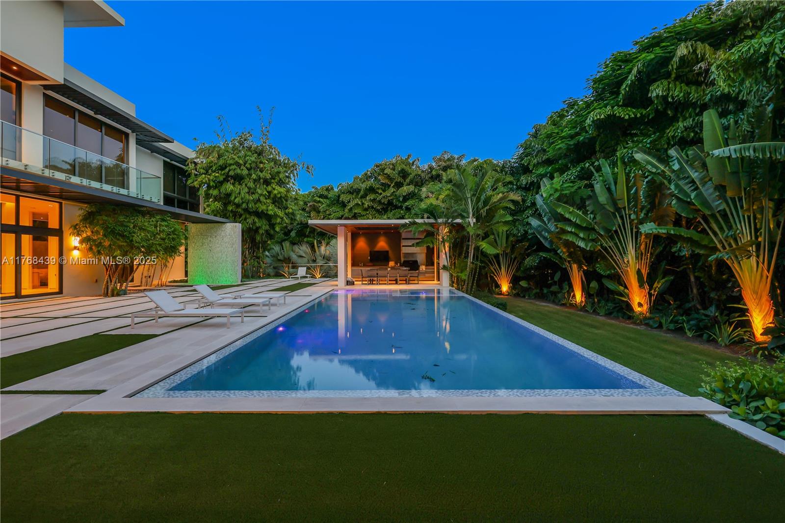 4780 SW 86th Ter Miami, FL 33143 4780 SW 86th Ter Miami, FL 33143