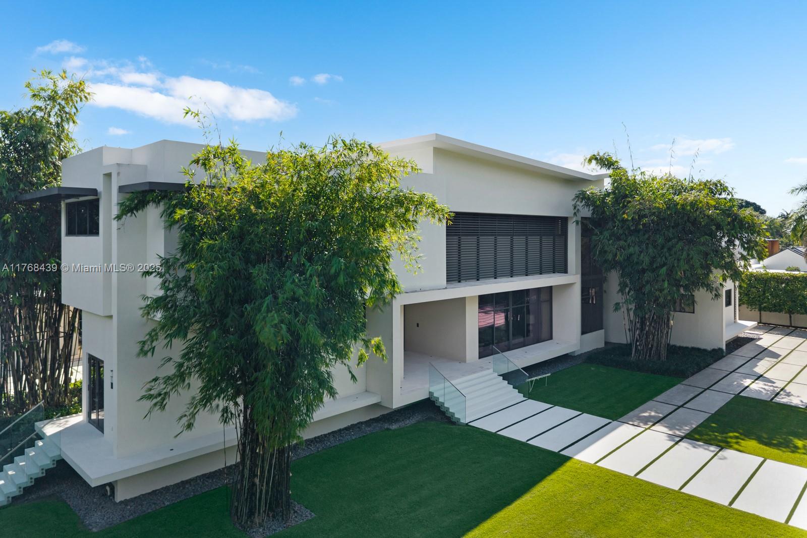 4780 SW 86th Ter Miami, FL 33143 4780 SW 86th Ter Miami, FL 33143