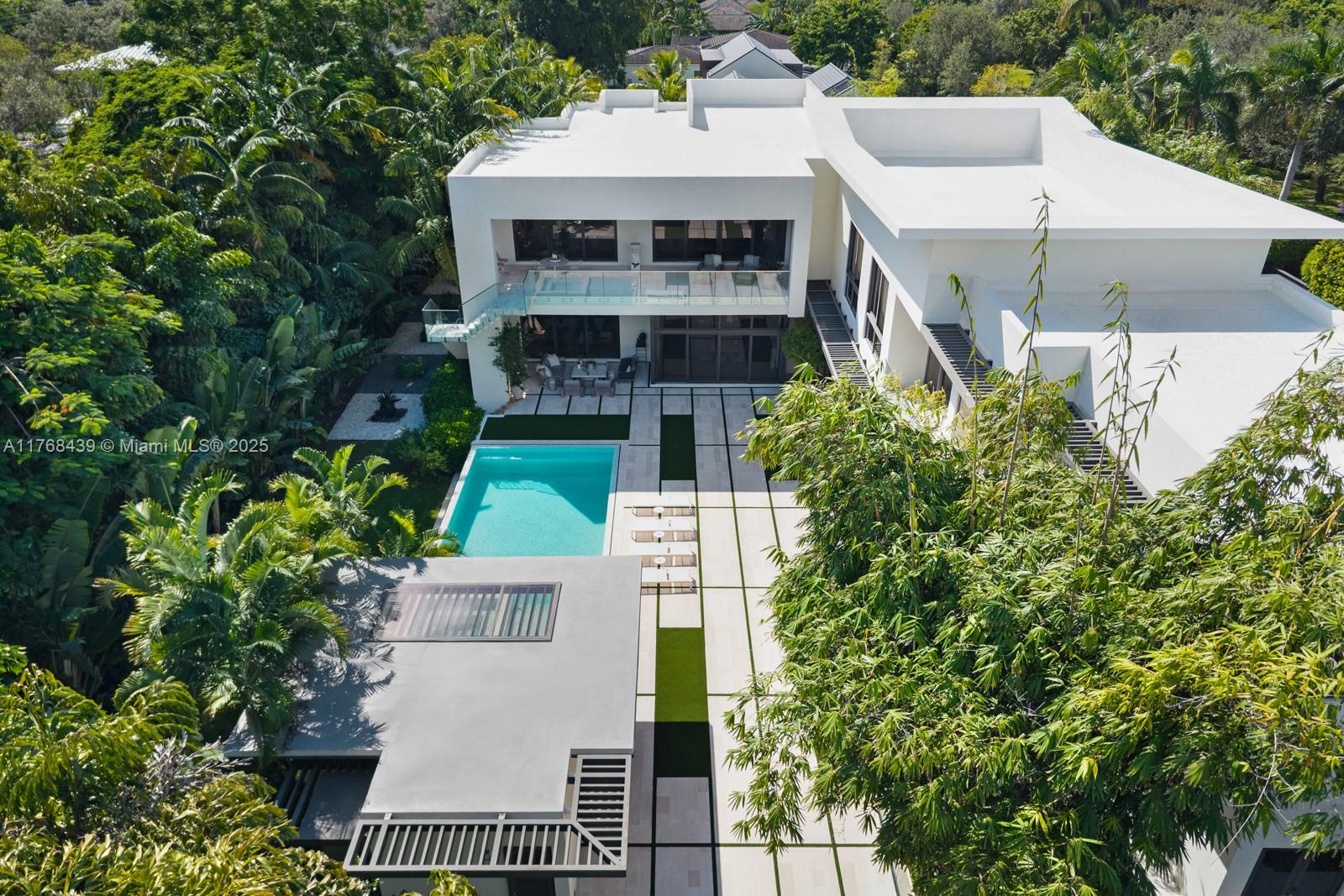 4780 SW 86th Ter Miami, FL 33143 4780 SW 86th Ter Miami, FL 33143
