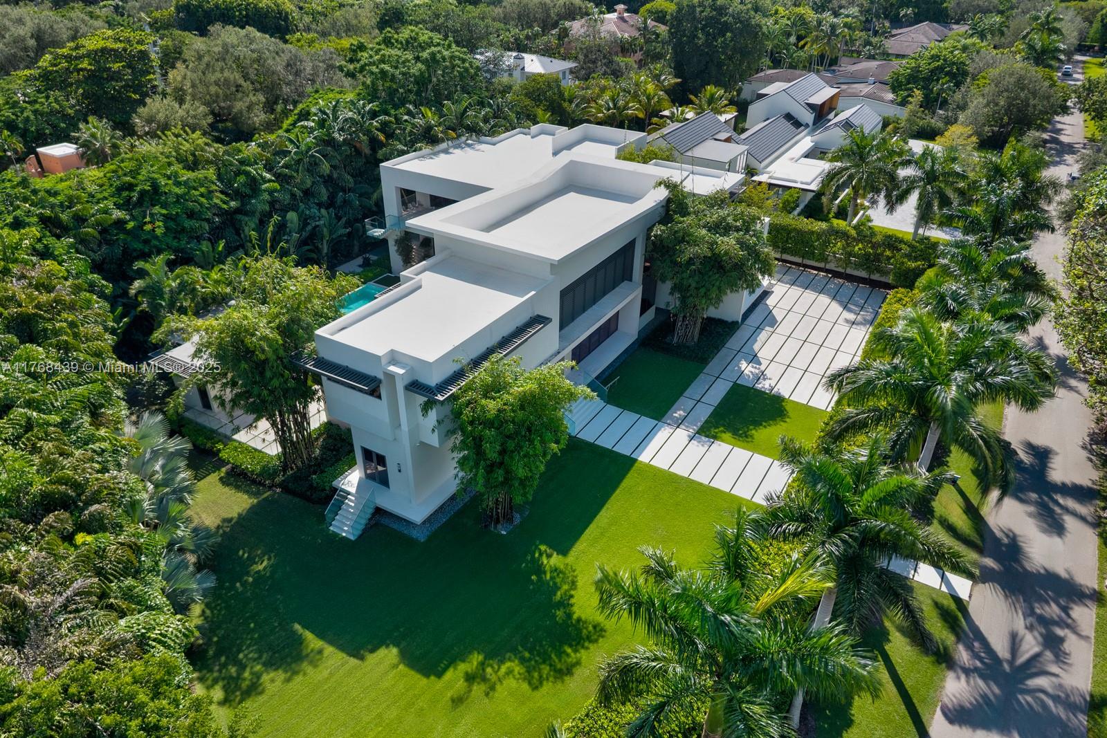 4780 SW 86th Ter Miami, FL 33143 4780 SW 86th Ter Miami, FL 33143