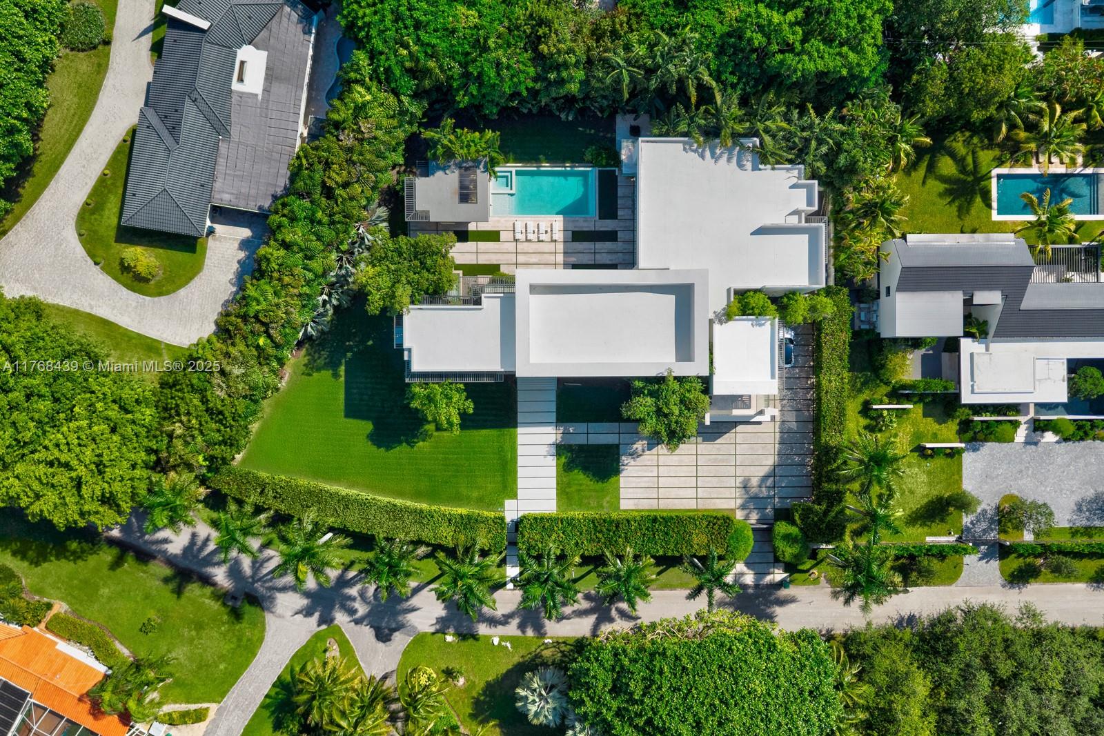 4780 SW 86th Ter Miami, FL 33143 4780 SW 86th Ter Miami, FL 33143