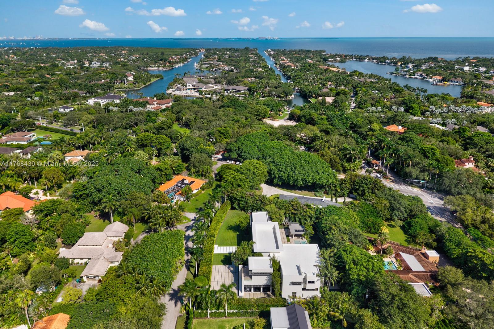 4780 SW 86th Ter Miami, FL 33143 4780 SW 86th Ter Miami, FL 33143