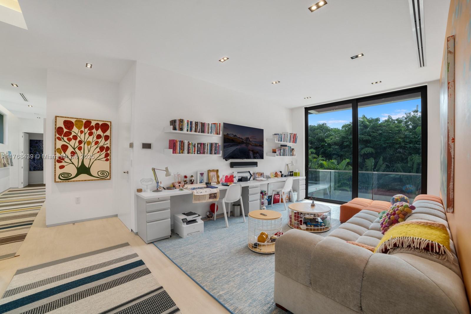 4780 SW 86th Ter Miami, FL 33143