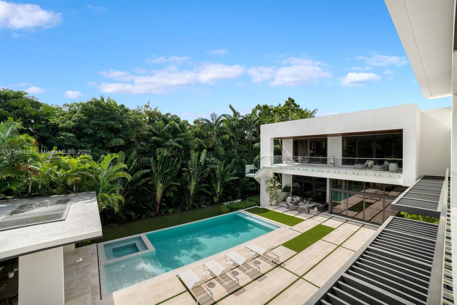 4780 SW 86th Ter Miami, FL 33143