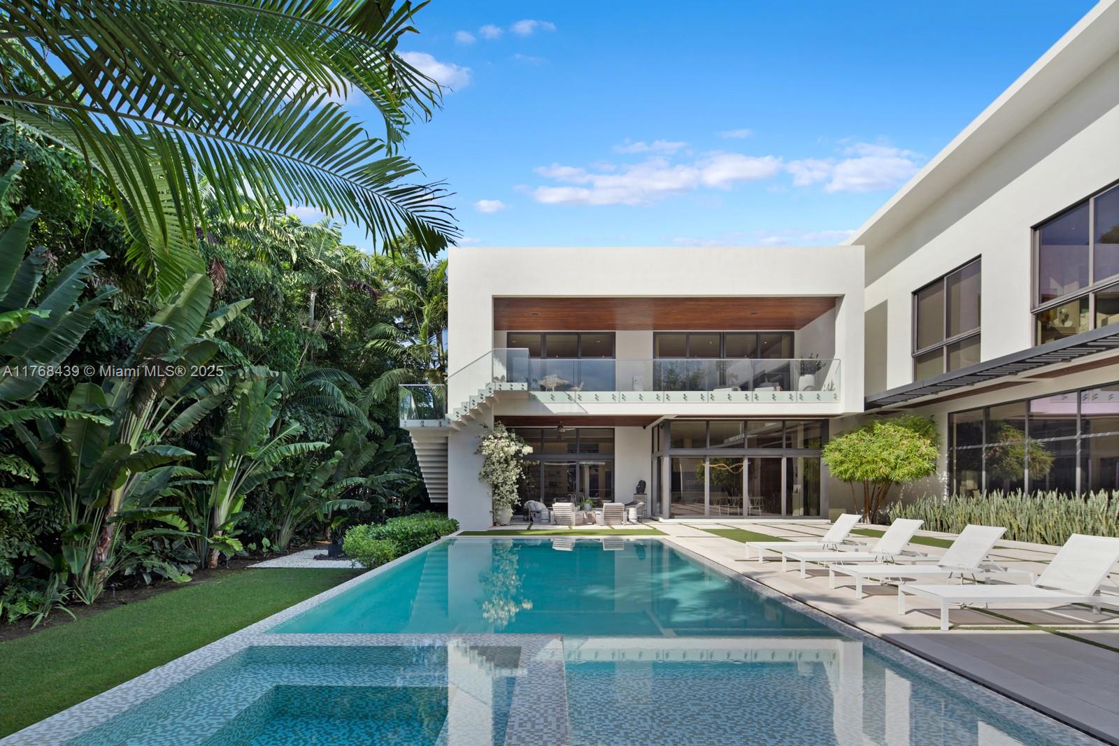 4780 SW 86th Ter Miami, FL 33143