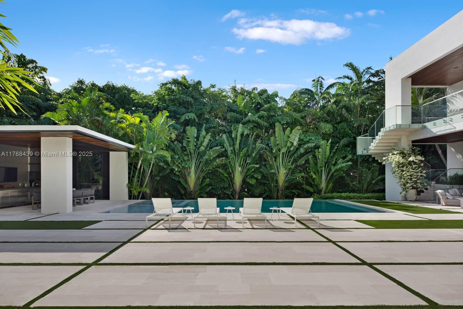 4780 SW 86th Ter Miami, FL 33143