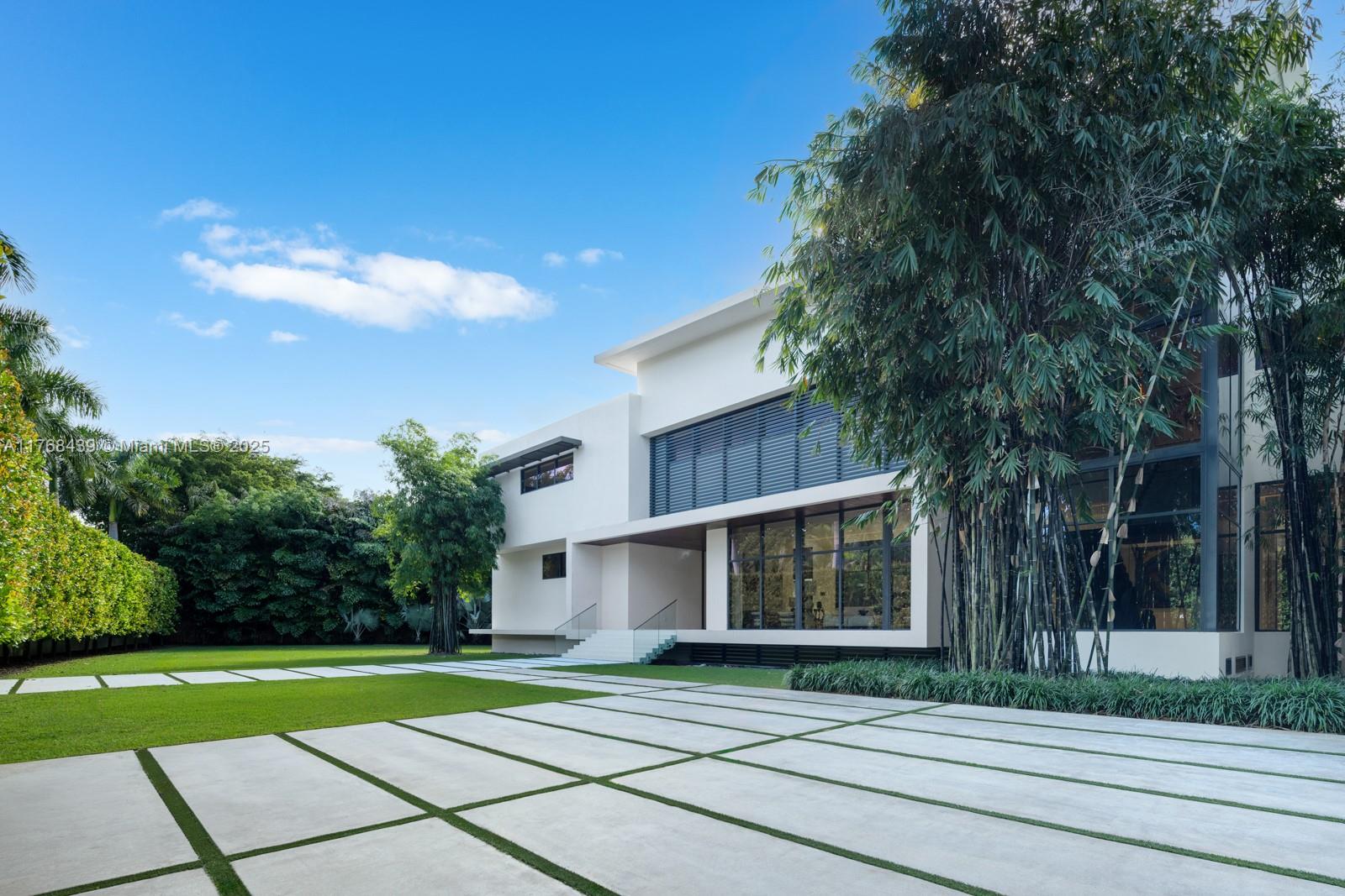 4780 SW 86th Ter Miami, FL 33143