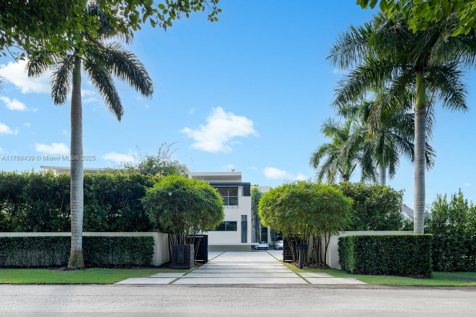 4780 SW 86th Ter Miami, FL 33143