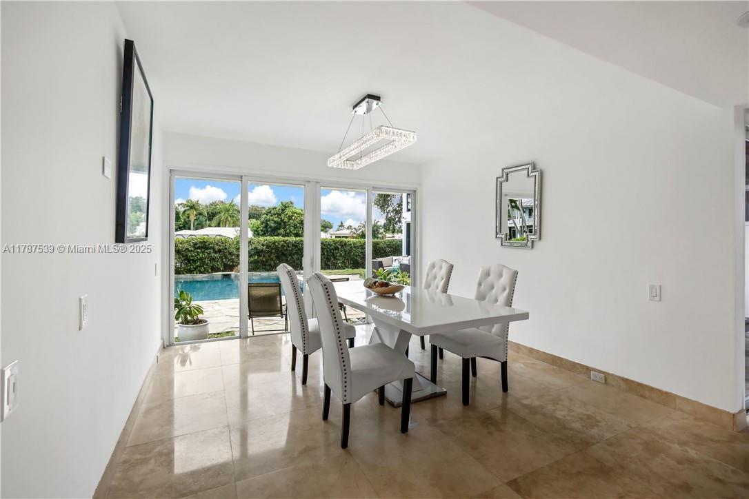 4050 NE 25th Ave Lighthouse Point, FL 33064