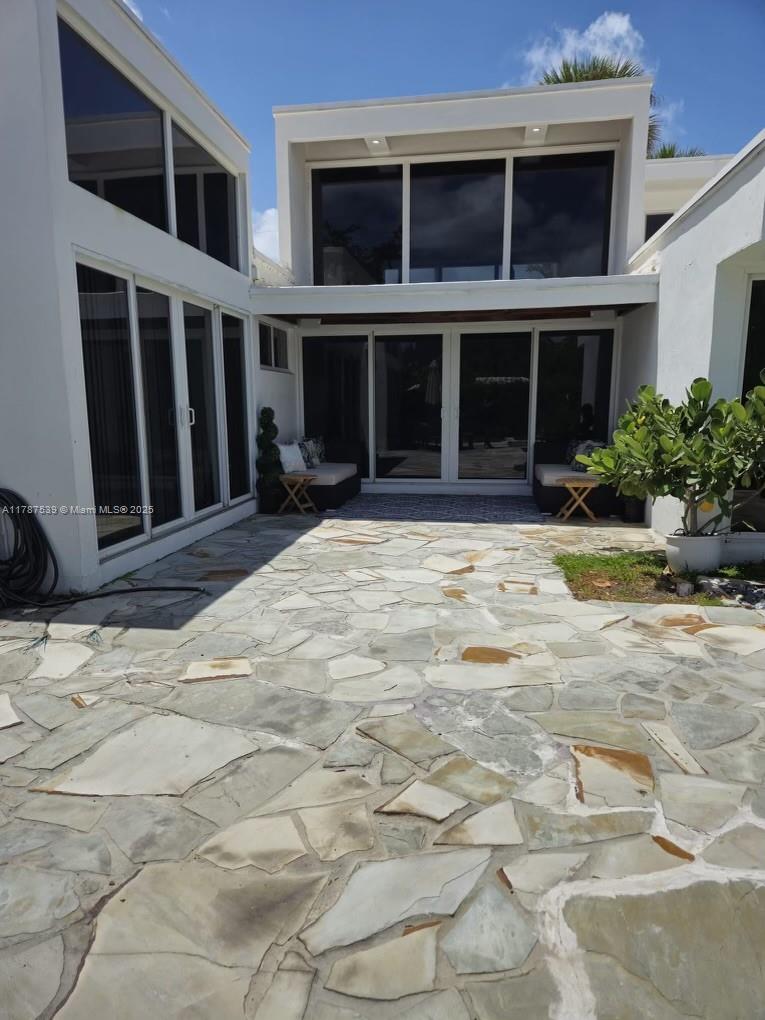 4050 NE 25th Ave Lighthouse Point, FL 33064