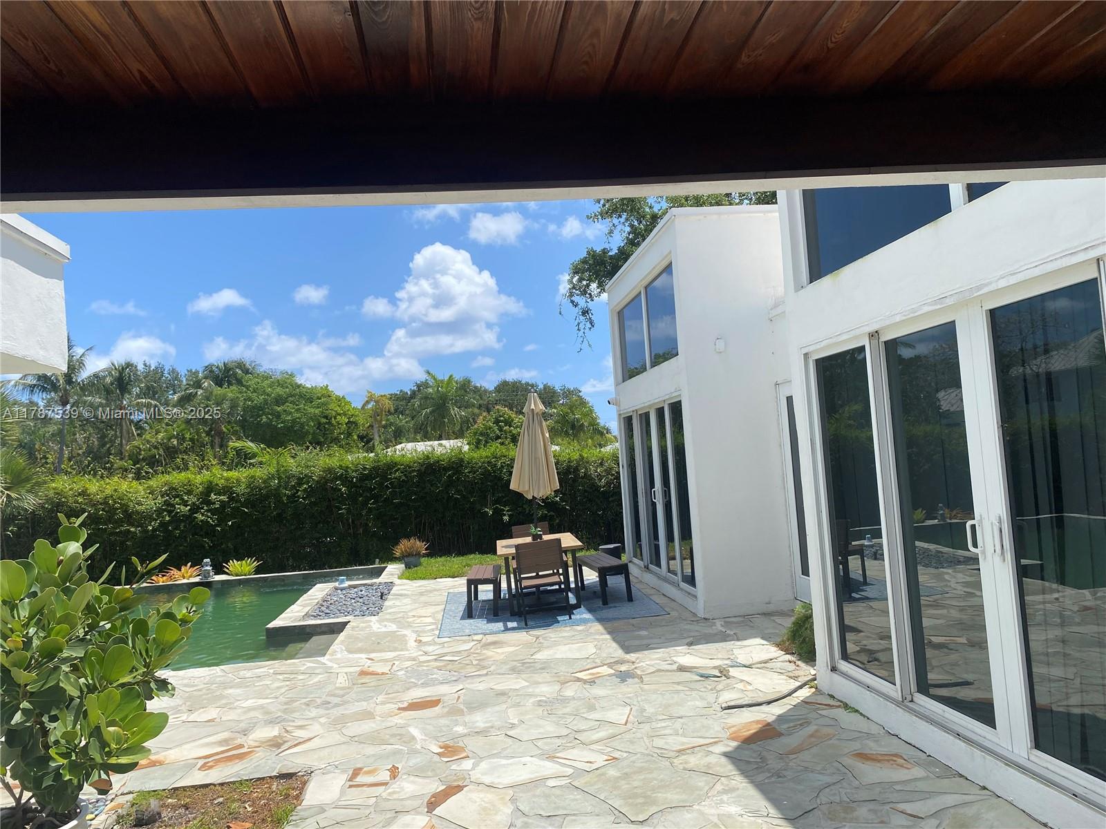 4050 NE 25th Ave Lighthouse Point, FL 33064