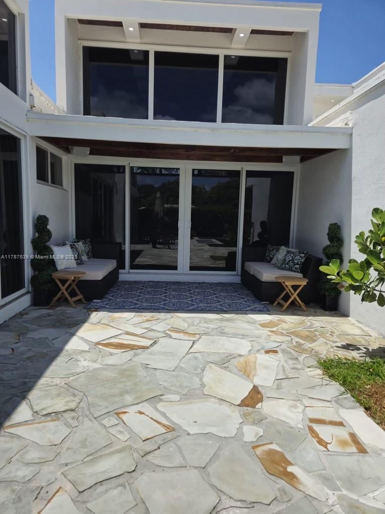 4050 NE 25th Ave Lighthouse Point, FL 33064