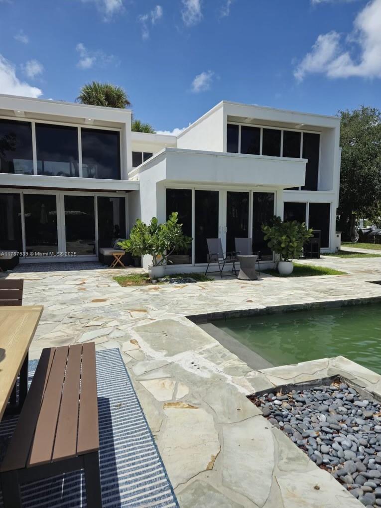 4050 NE 25th Ave Lighthouse Point, FL 33064