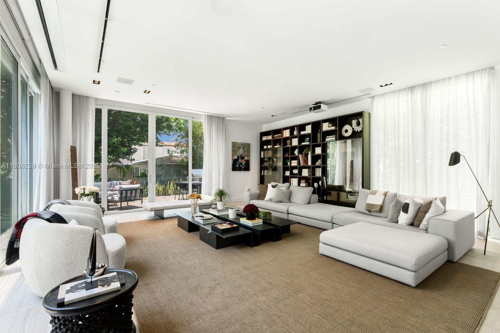 4700 N Meridian Ave Miami Beach, FL 33140