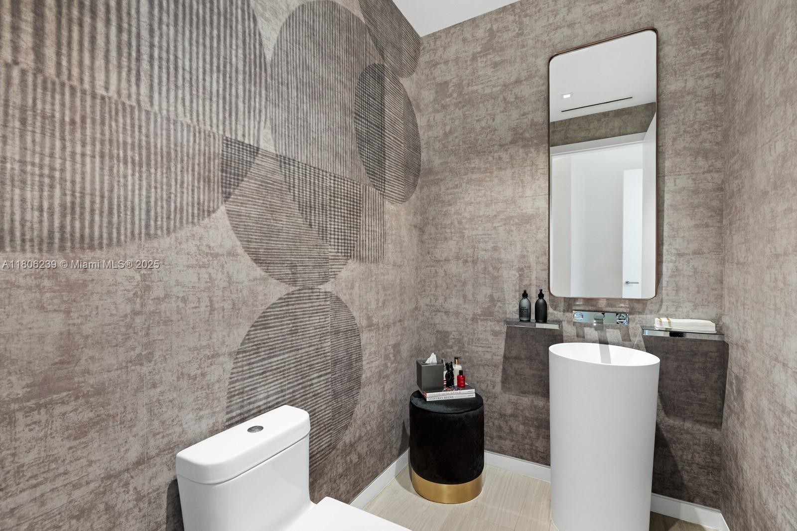 4700 N Meridian Ave Miami Beach, FL 33140