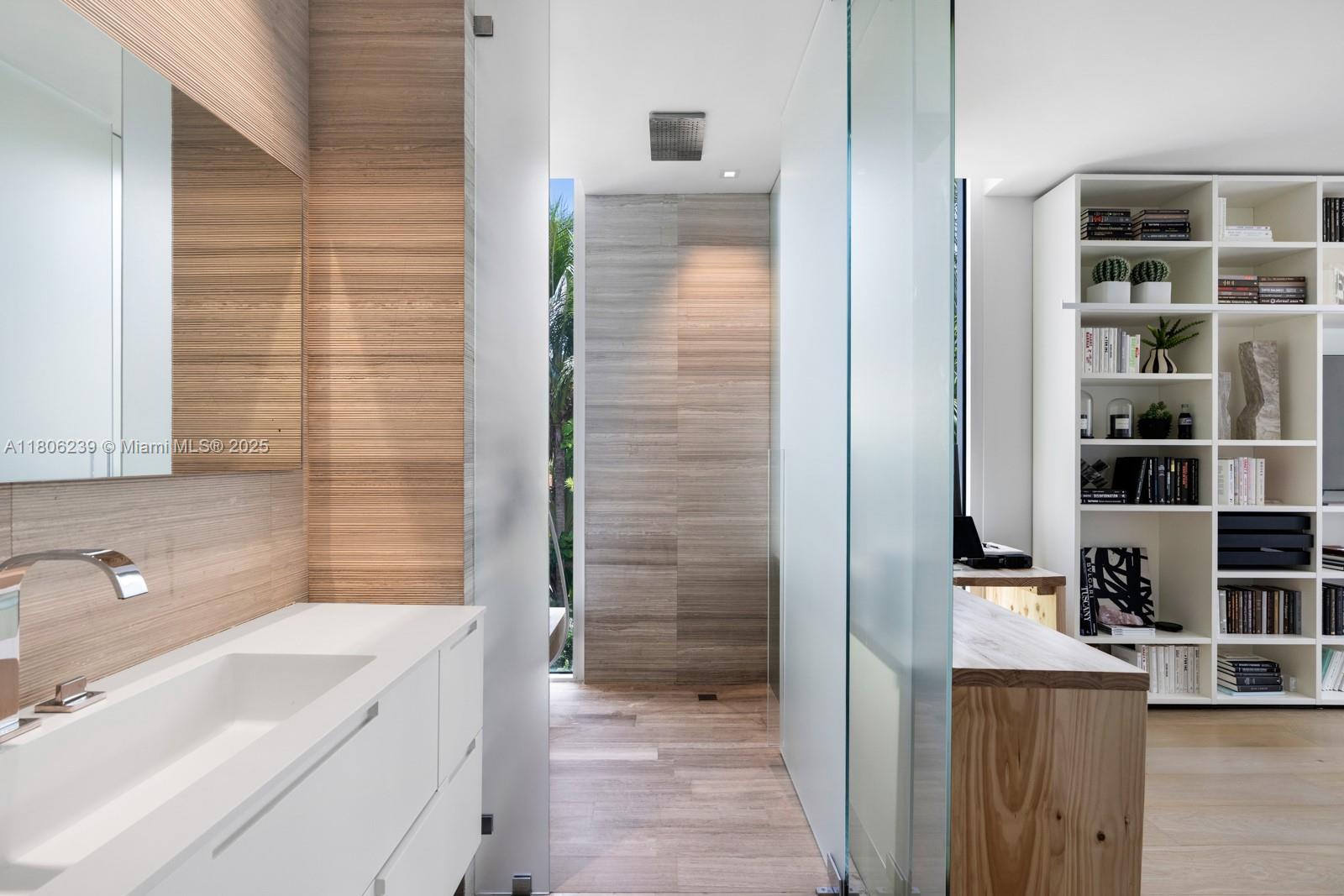 4700 N Meridian Ave Miami Beach, FL 33140