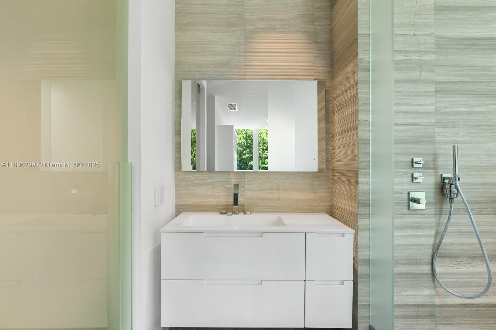 4700 N Meridian Ave Miami Beach, FL 33140