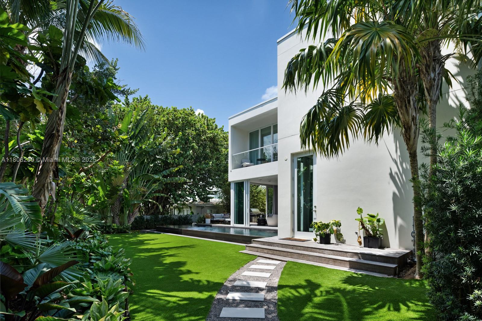 4700 N Meridian Ave Miami Beach, FL 33140